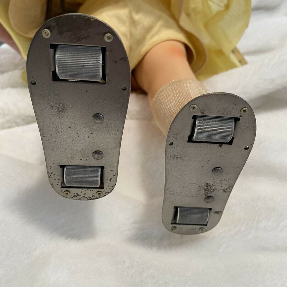 Wanda the Walking Doll - 1950's - Pristine condition in Original box - Picture 12 of 12